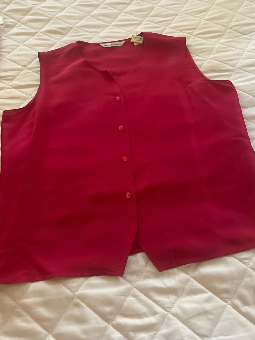 Preston & York Red Sleeveless Silk Button-Front Suit - Size Medium - Picture 2 of 3